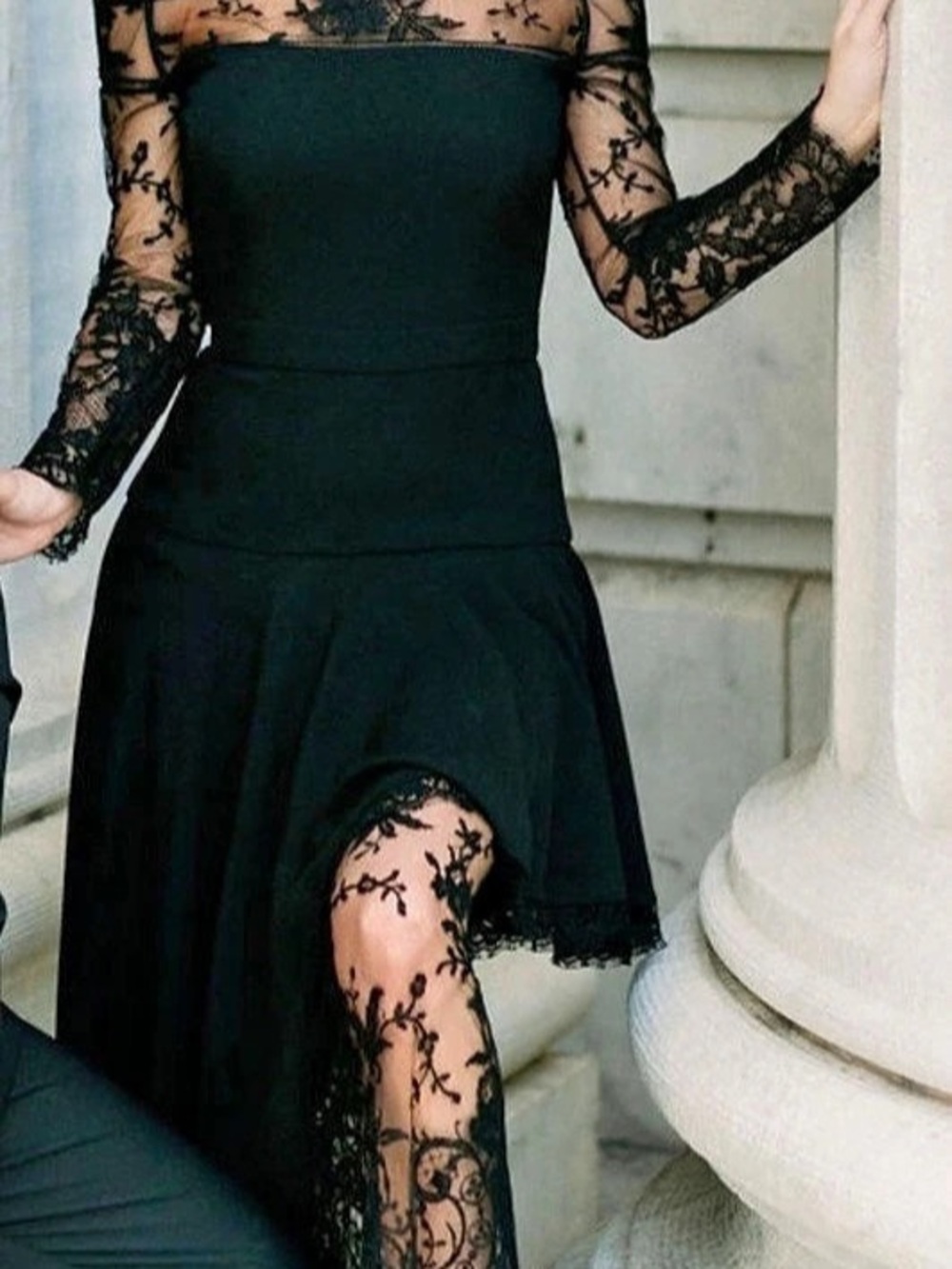 Alexander McQueen Off-the-Shoulder Lace Illusion High-Low Gown Black - Picture 6 of 8